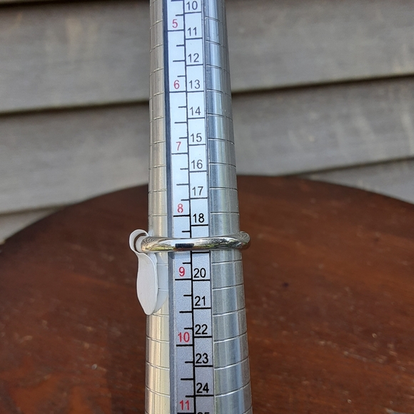 Blue Sapphire and Cz Silver Ring Size 8.5 - Picture 3 of 7